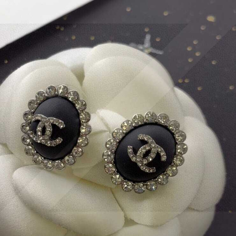Ch*el round cc earrings black
