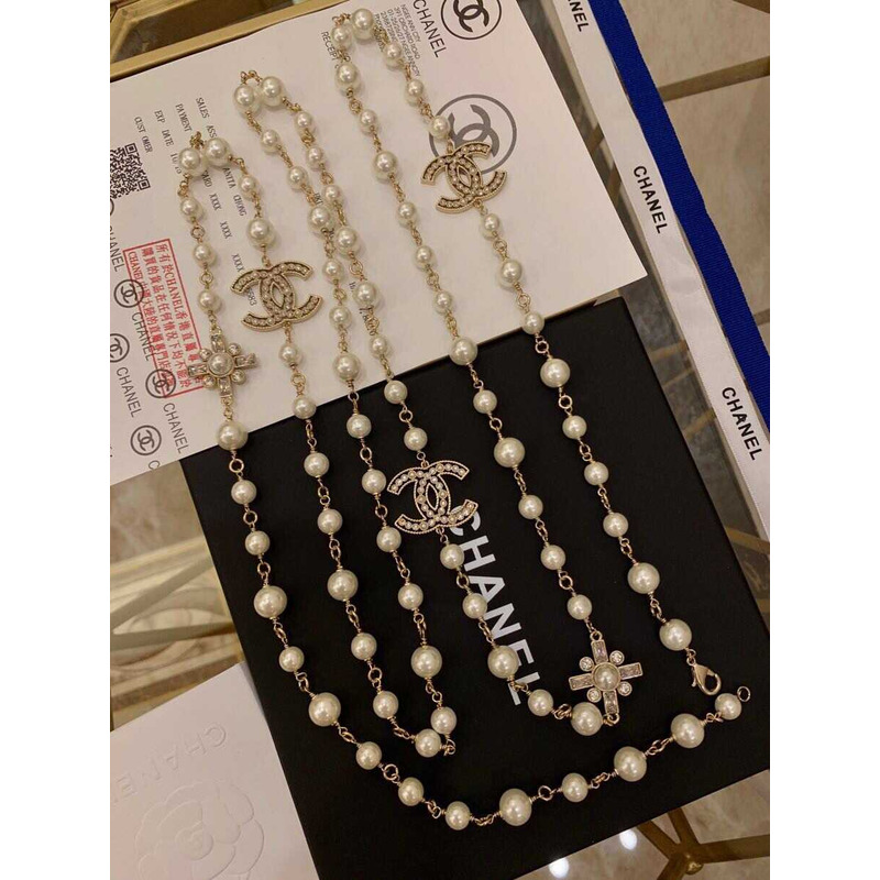 Ch*el pearl necklace double length with interlocking c logo light gold