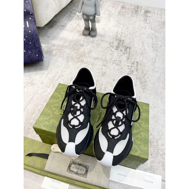 G*u*i run sneakers black