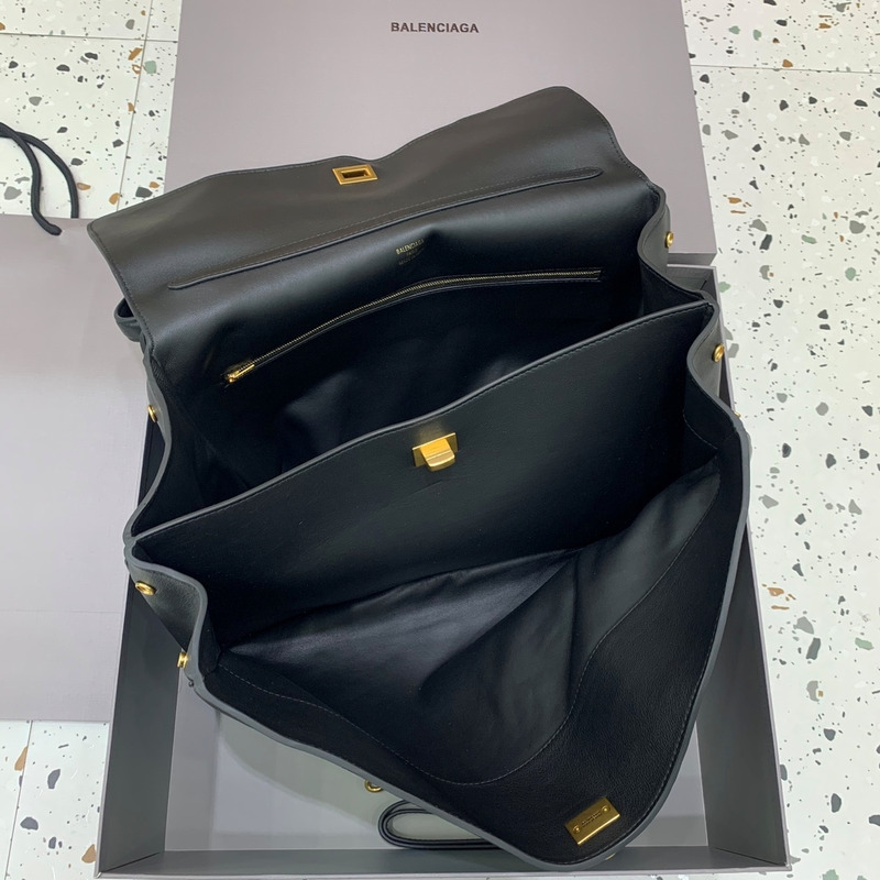 Ba*len*cia*ga rodeo large bag calfskin black