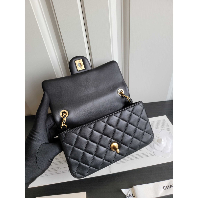 Ch*el flap bag gold-tone lambskin in black