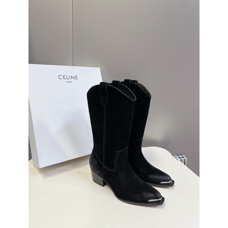 Ce**e suede boot in black