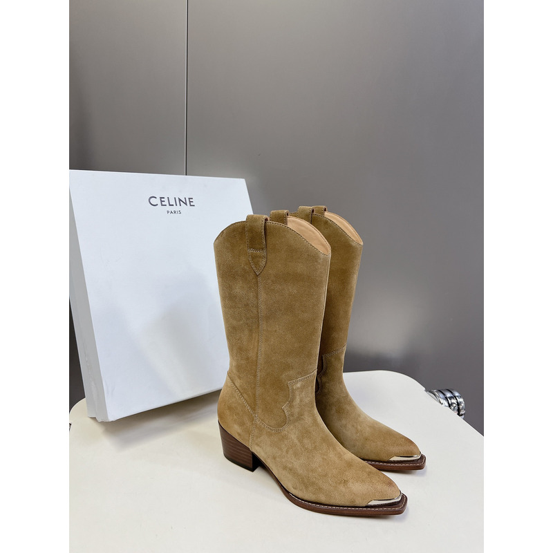 Ce**e suede boot in brown