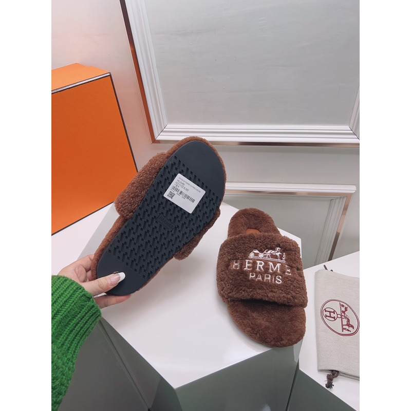 Hermès Logo Embroidered Fur Slippers Coffee