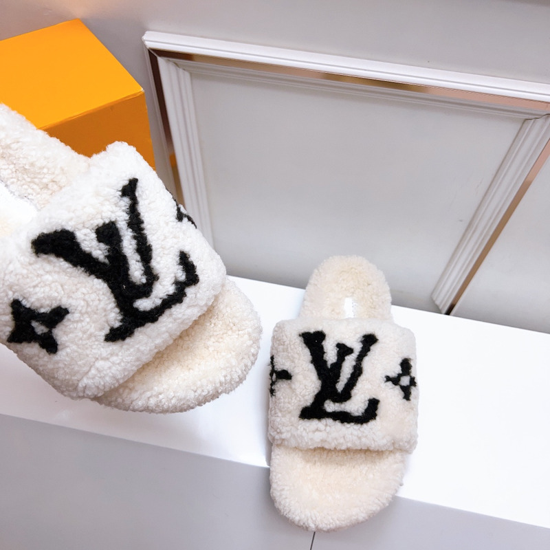 l**is V*t*n paseo flat comfort mules white