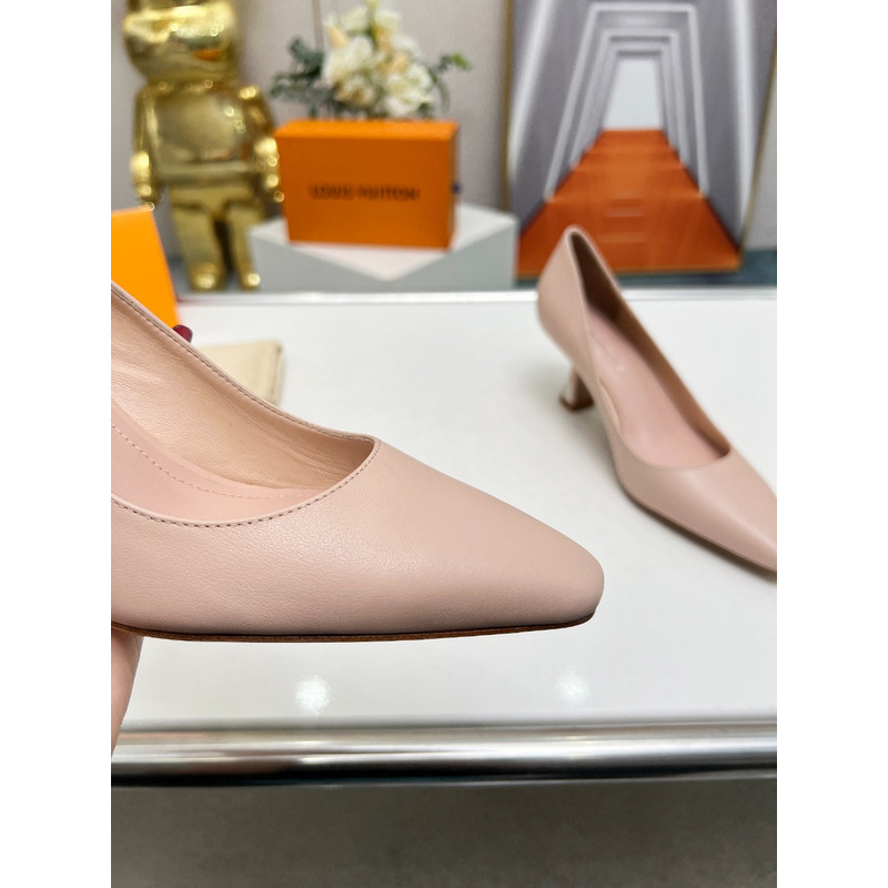 l**is V*t*n leather pumps nude