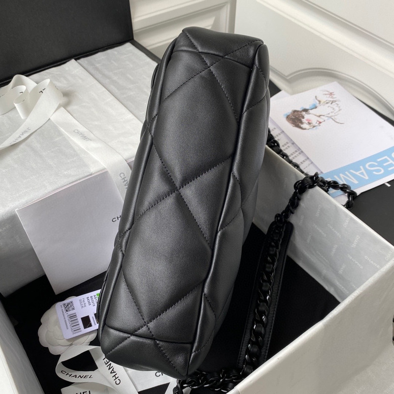 Ch*el 19 bag lambskin quilted so black large