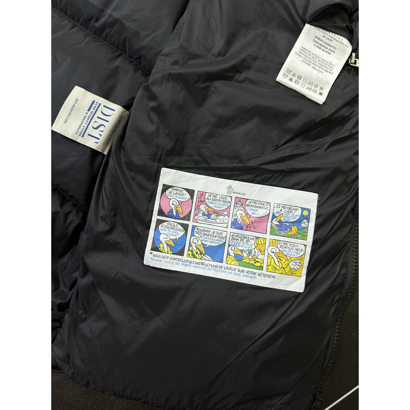 Moncler Almaz Padded Gilet Black