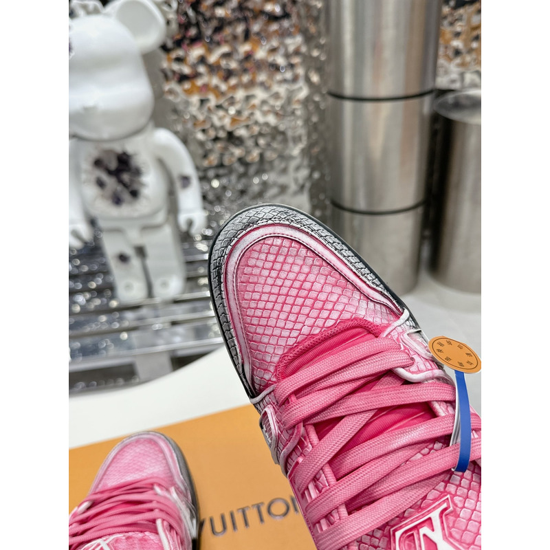 l**is V*t*n trainer sneaker in pink/black