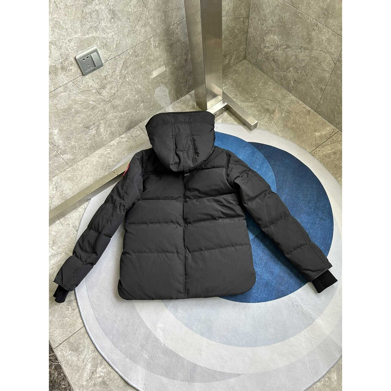 Can*a Go*e macmillan parka in black