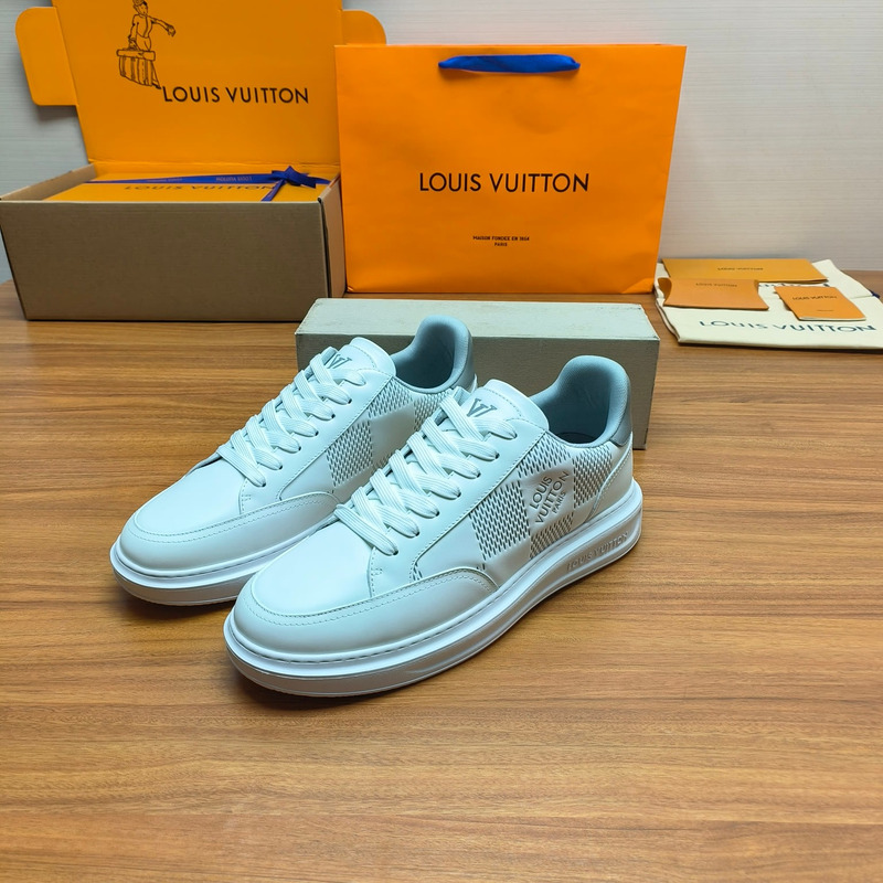 l**is V*t*n beverly hills sneaker white&grey