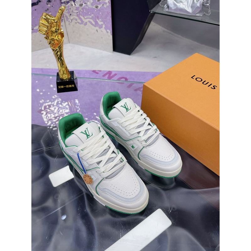 l**is V*t*n trainer sneaker green and white