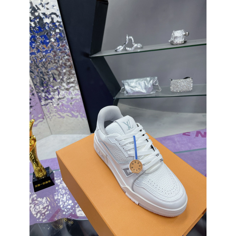 l**is V*t*n trainer sneaker white