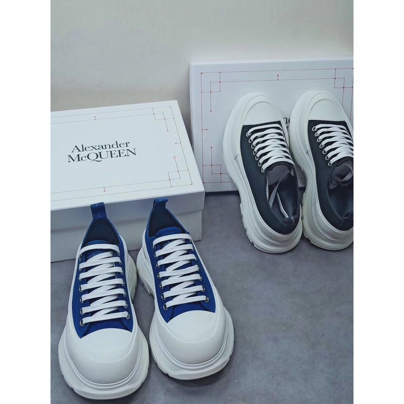 Alexander McQueen Tread Slick Platform Low Sneakers
