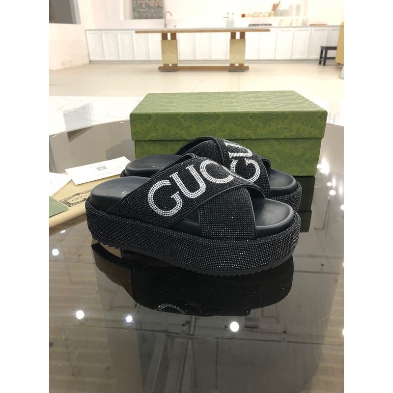 g*u*i Di*m*nd shinny platform black