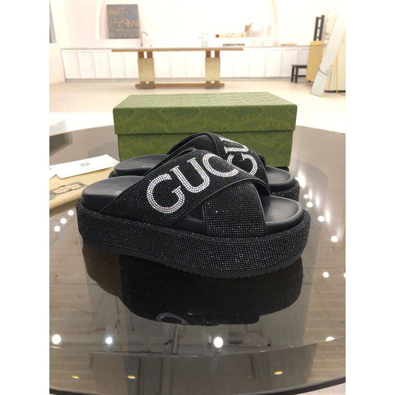 g*u*i Di*m*nd shinny platform black