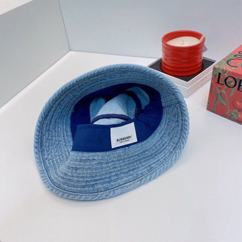 B**rry light denim bucket hat