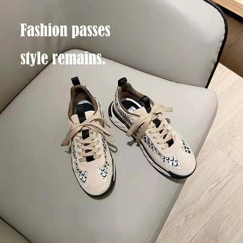 Ch*el suede calfskin & embroidery ecru & gray