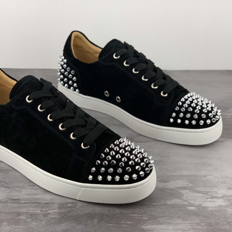 Ch**an louboutin l**is junior spikes men