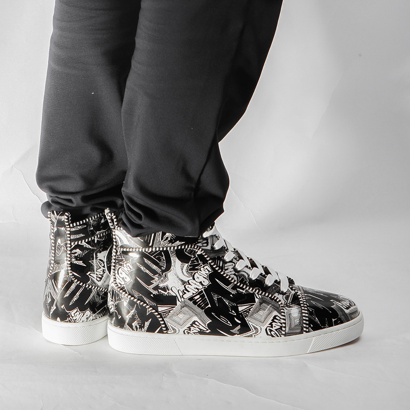 ch**an louboutin S*per perfect flat leather sneakers(black)