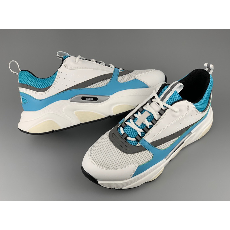 D*or "b22" sneaker