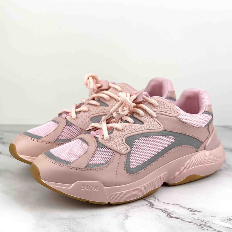 D*or "b24" sneaker in pale pink