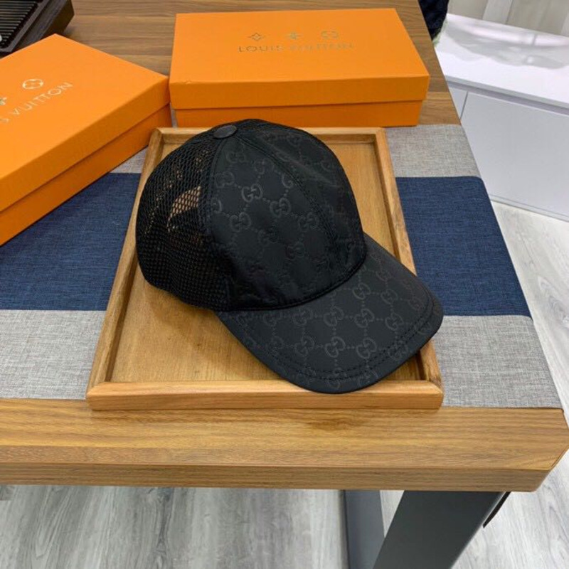 G*u*i canvas and mesh baseball cap