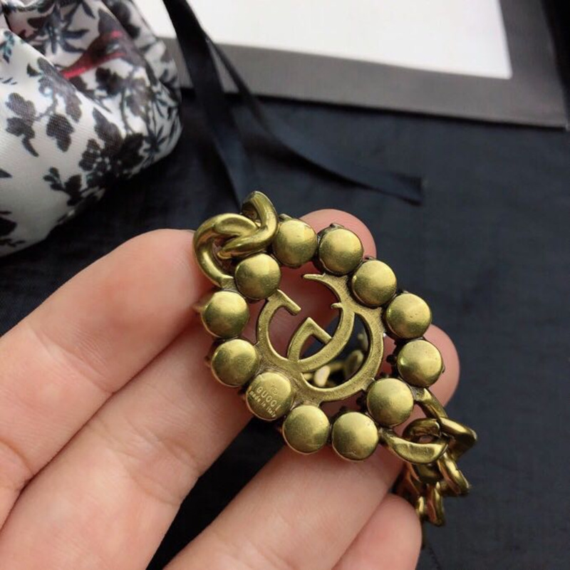 G*u*i bracelet