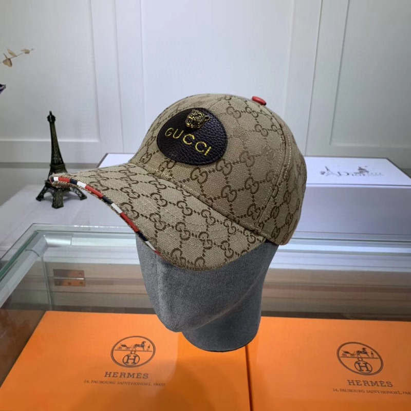 G*u*i canvas baseball hat in khaki