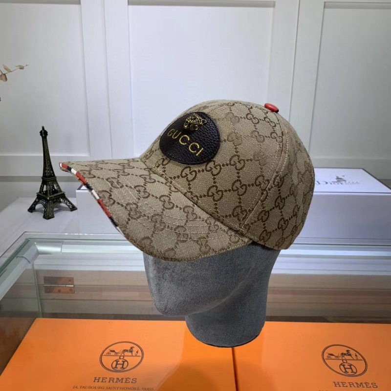 G*u*i canvas baseball hat in khaki