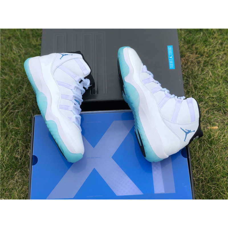 Air Jordan 11 RETRO 378037 117 Sneakers Men