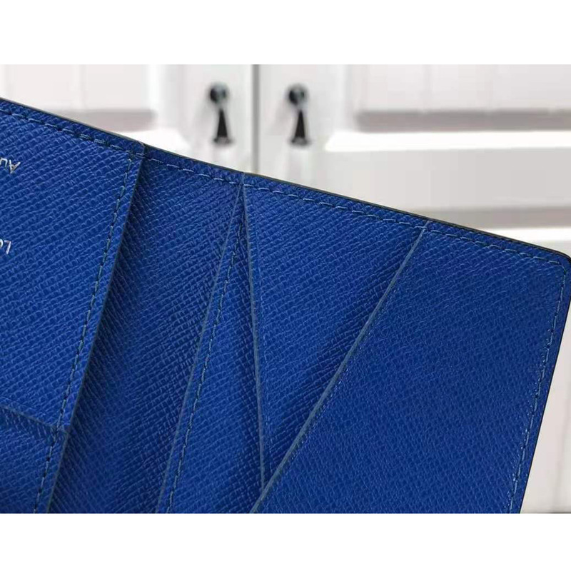 l**is V*t*n monogram wallet
