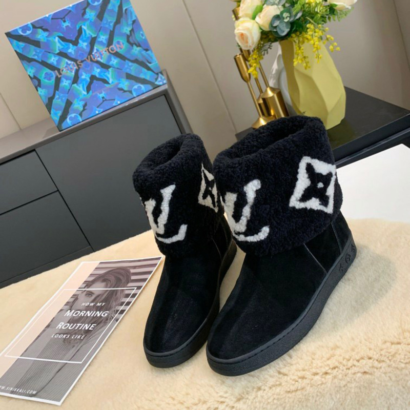 l**is V*t*n monogram black cotton boots