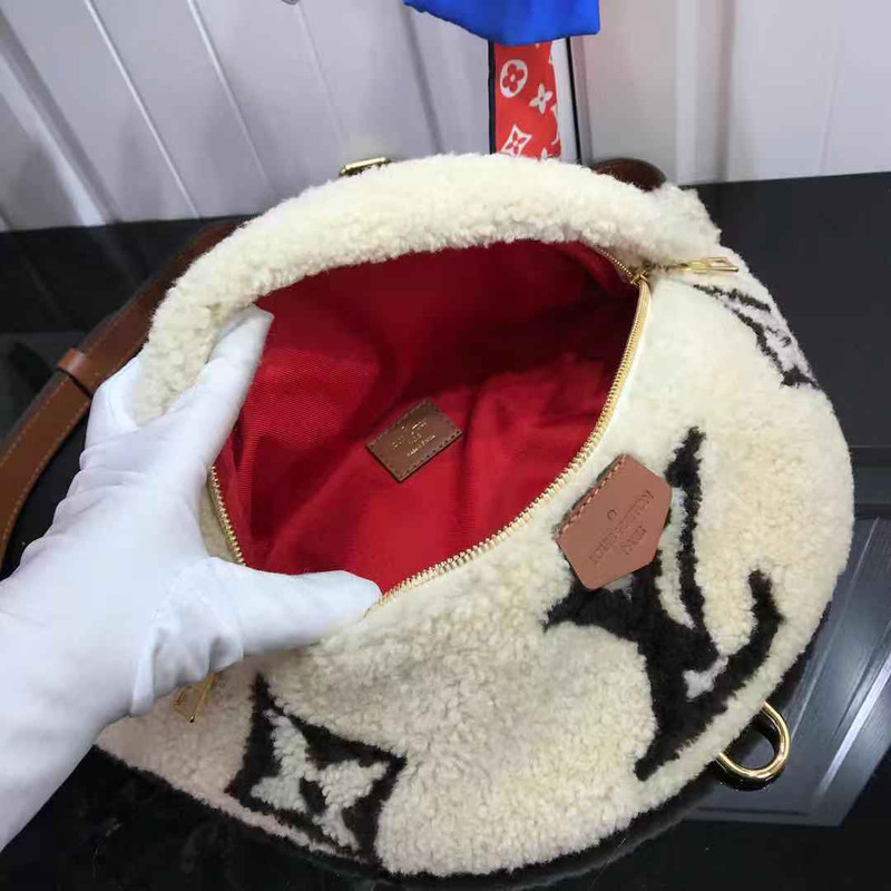 l**is V*t*n monogram lv bumbag