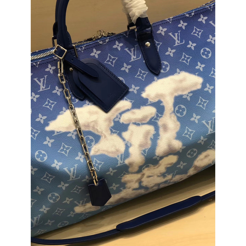 l**is V*t*n cloud duffle bag