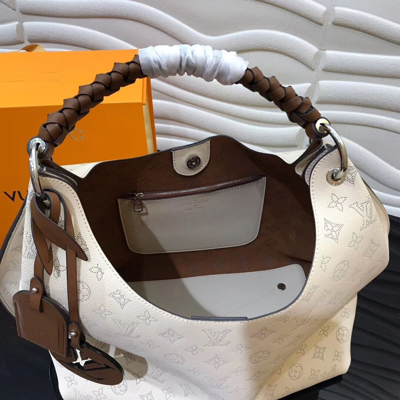 l**is V*t*n babylone chain bb handbag