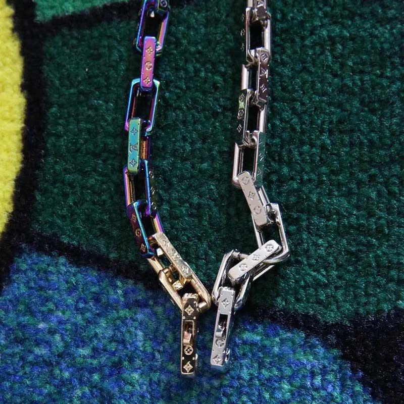 l**is V*t*n quenching process swarovski bracelet