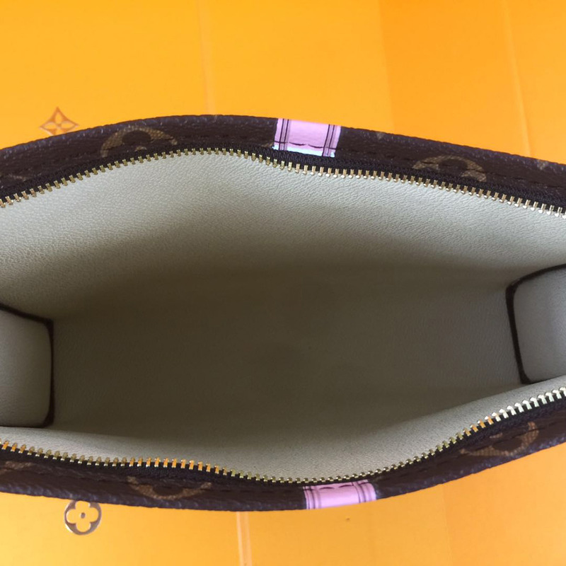 l**is V*t*n monogram clutch