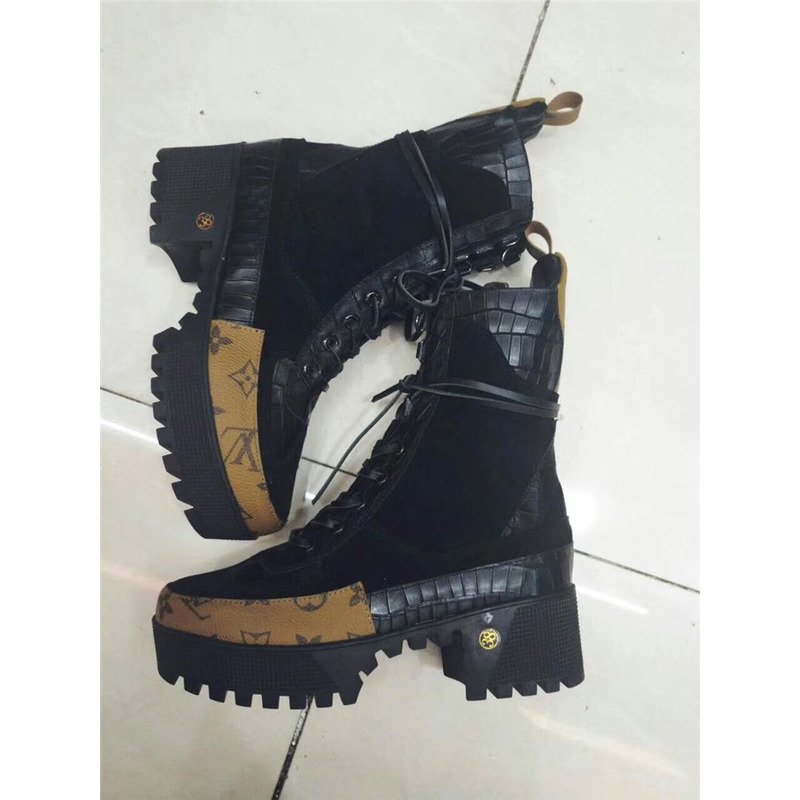 l**is V*t*n women high top shoes