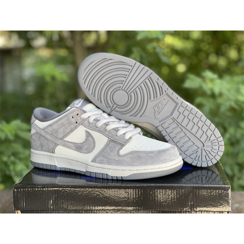 Nike SB Dunk Low 854866 002 Sneakers Men Women