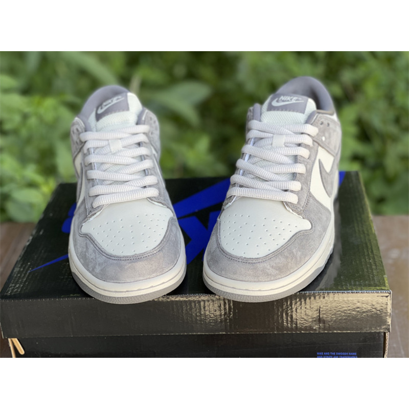 Nike SB Dunk Low 854866 002 Sneakers Men Women
