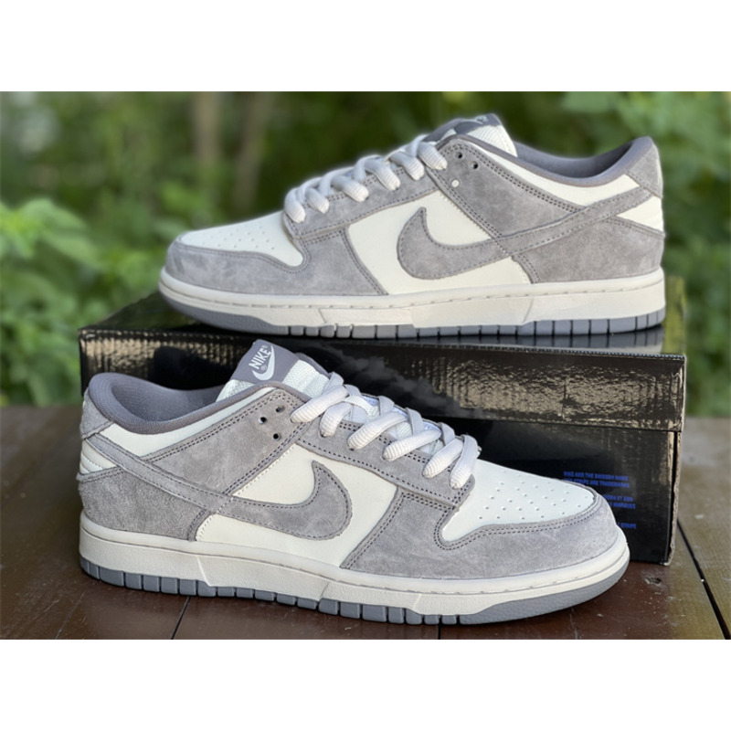 Nike SB Dunk Low 854866 002 Sneakers Men Women