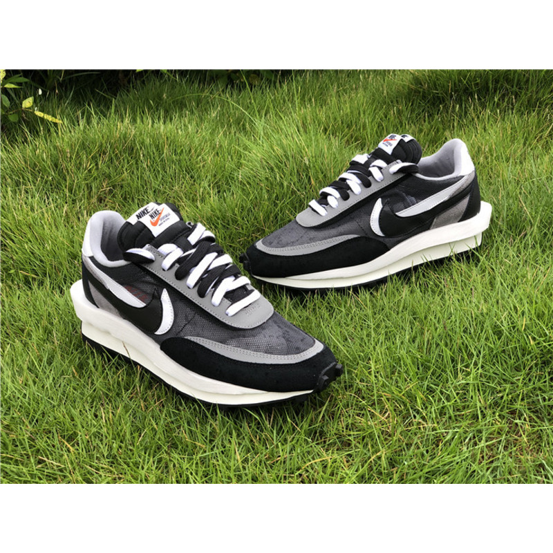 Sacai x Nike LDV Waffle BV0073 001 Sneakers Men Women