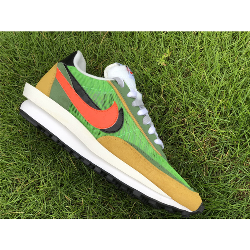 Sacai x Nike LDV Waffle BV0073 300 Sneakers Men Women