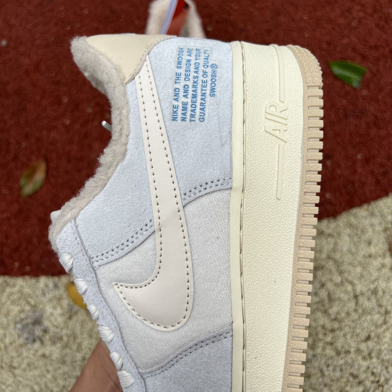 Nike Air Force 1 low light khaki plush 07 LV8 DO7195 025 Sneakers Men Women