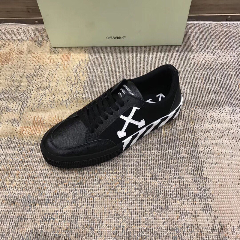 Off-White Low Top Stripe Sneakers in Black