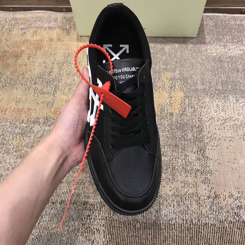 Off-White Low Top Stripe Sneakers in Black